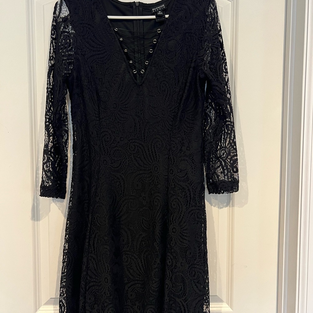 En Focus Studio size 10 Elegant Black Lace Dress
